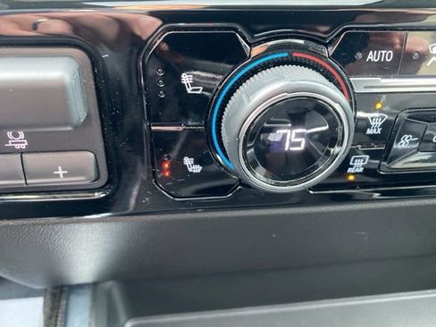 Used 2024 Chevrolet Silverado 1500 RST w/ Rally Edition AWD/4WD image 15