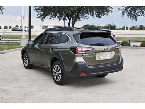 Used 2025 Subaru Outback Premium w/ Popular Package #1A AWD/4WD image 4