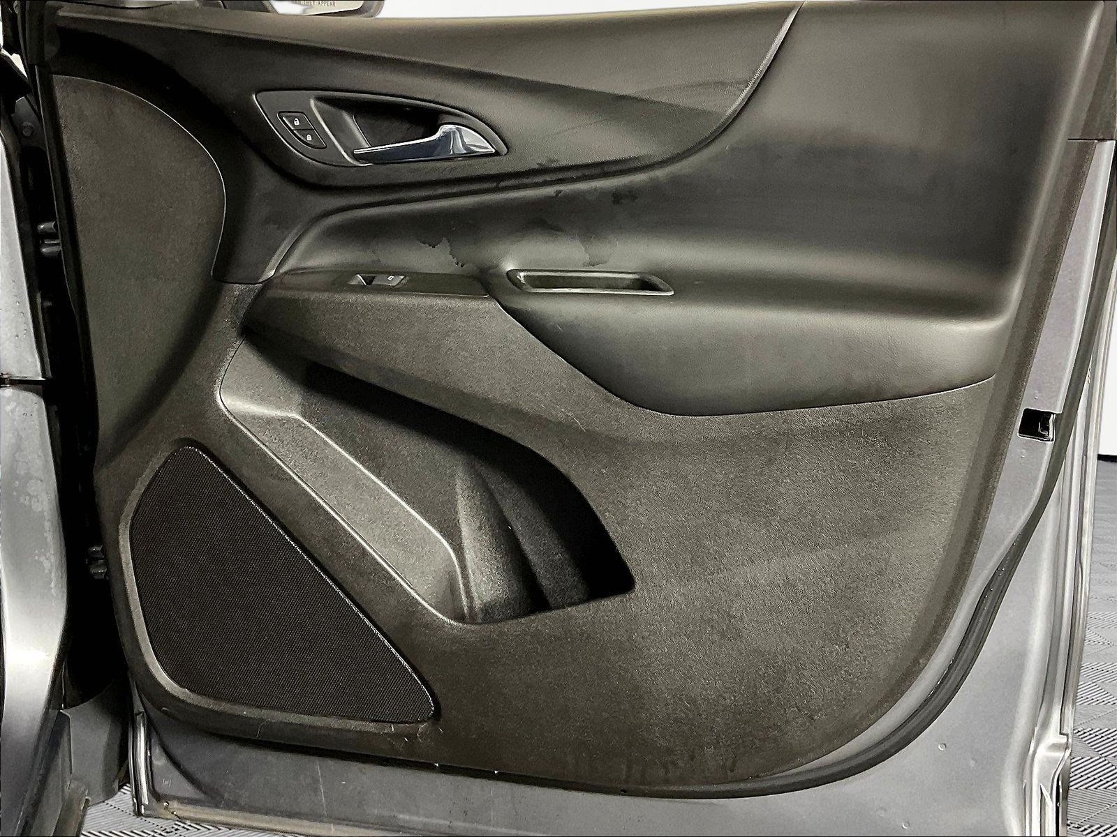 Used 2018 Chevrolet Equinox LT FWD image 27