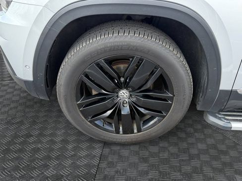 Used 2018 Volkswagen Atlas SEL Premium AWD/4WD image 14