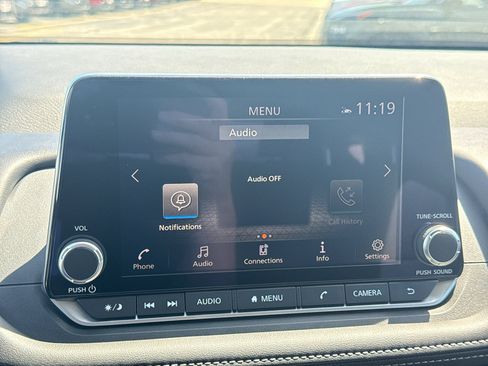 Certified 2026 Nissan Rogue SV AWD/4WD image 18