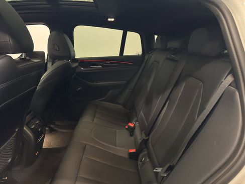 Used 2023 BMW X4 xDrive30i w/ Premium Package image 12