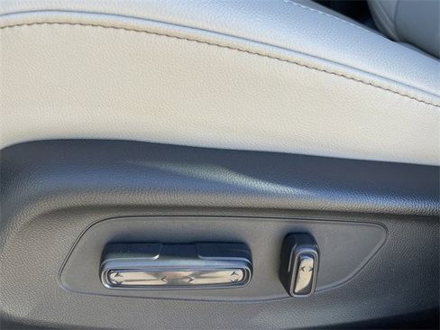 Certified 2026 Honda HR-V EX-L image 25