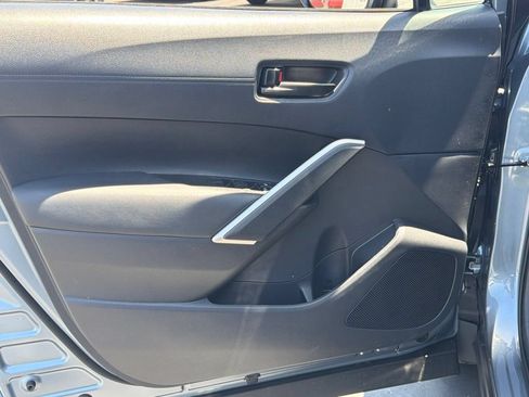 New 2026 Toyota Corolla Cross LE FWD image 18