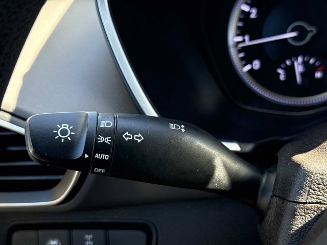 Used 2019 Hyundai Santa Fe SE AWD/4WD image 26