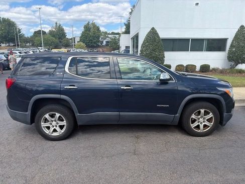 Used 2017 GMC Acadia SLE FWD image 3