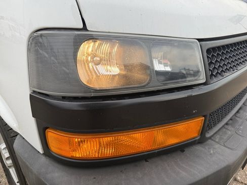 Used 2020 Chevrolet Express 2500 w/ Driver Convenience Package image 28