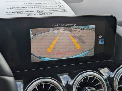 Used 2023 Mercedes-Benz GLA 250 4MATIC image 15