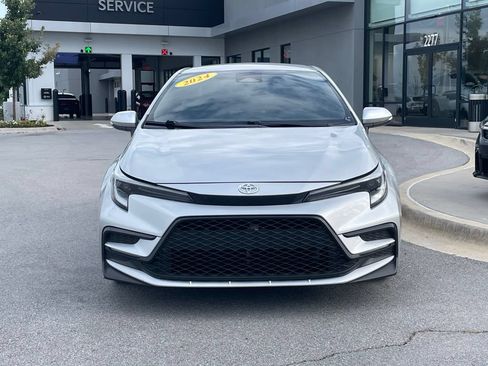 Used 2024 Toyota Corolla SE FWD image 2