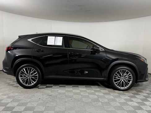 Certified 2025 Lexus NX 350 AWD w/ Accessory Package (2T) image 9