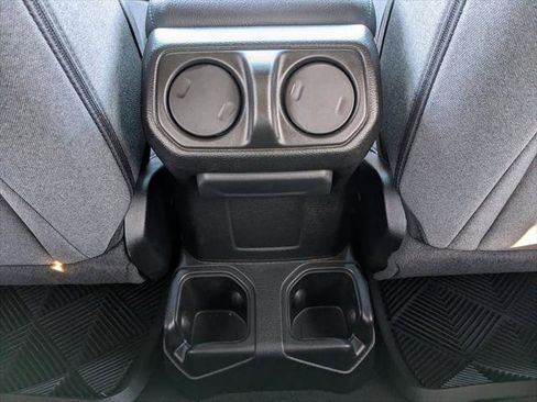 Certified 2025 Jeep Wrangler Sport image 33