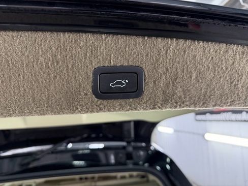 Used 2012 Volvo XC70 T6 image 10