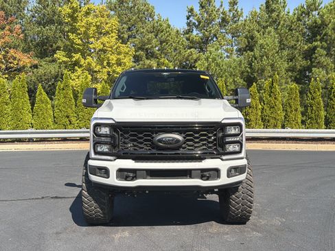 Used 2025 Ford F250 Lariat w/ Black Appearance Package AWD/4WD image 10