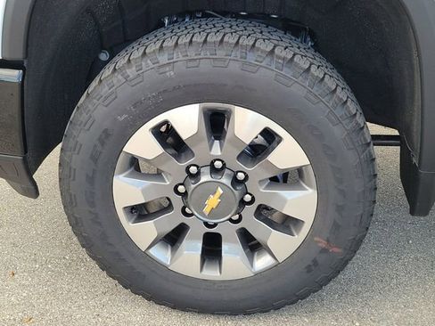 New 2026 Chevrolet Silverado 2500 Custom w/ Custom Convenience Package image 4