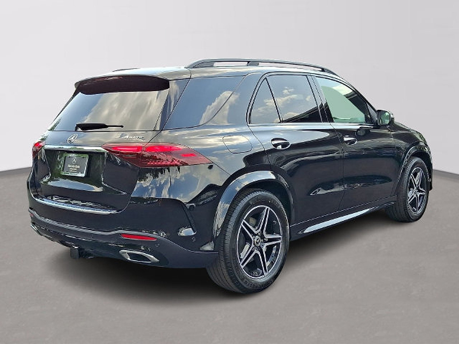Used 2026 Mercedes-Benz GLE 450 4MATIC image 4