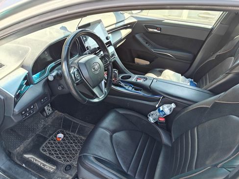 Used 2020 Toyota Avalon Touring w/ Advanced Safety Package image 6