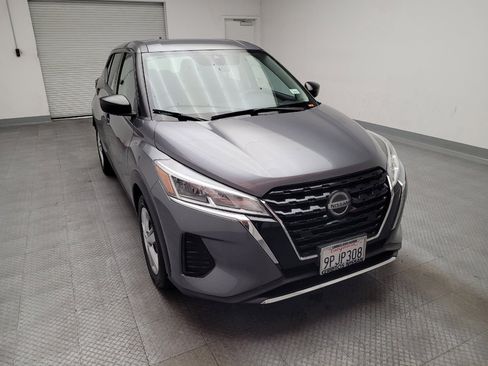 Used 2021 Nissan Kicks S FWD image 14