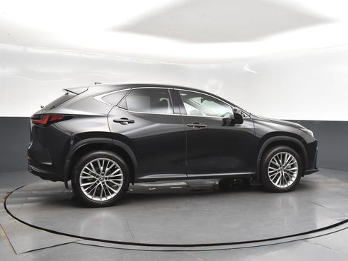 Used 2025 Lexus NX 350 AWD w/ Premium Package image 8