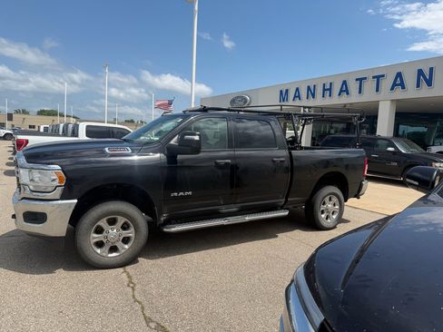Used 2024 RAM 2500 Big Horn w/ Bed Utility Group AWD/4WD image 9
