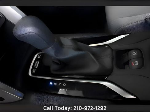 Used 2024 Toyota Corolla Cross AWD Hybrid image 15