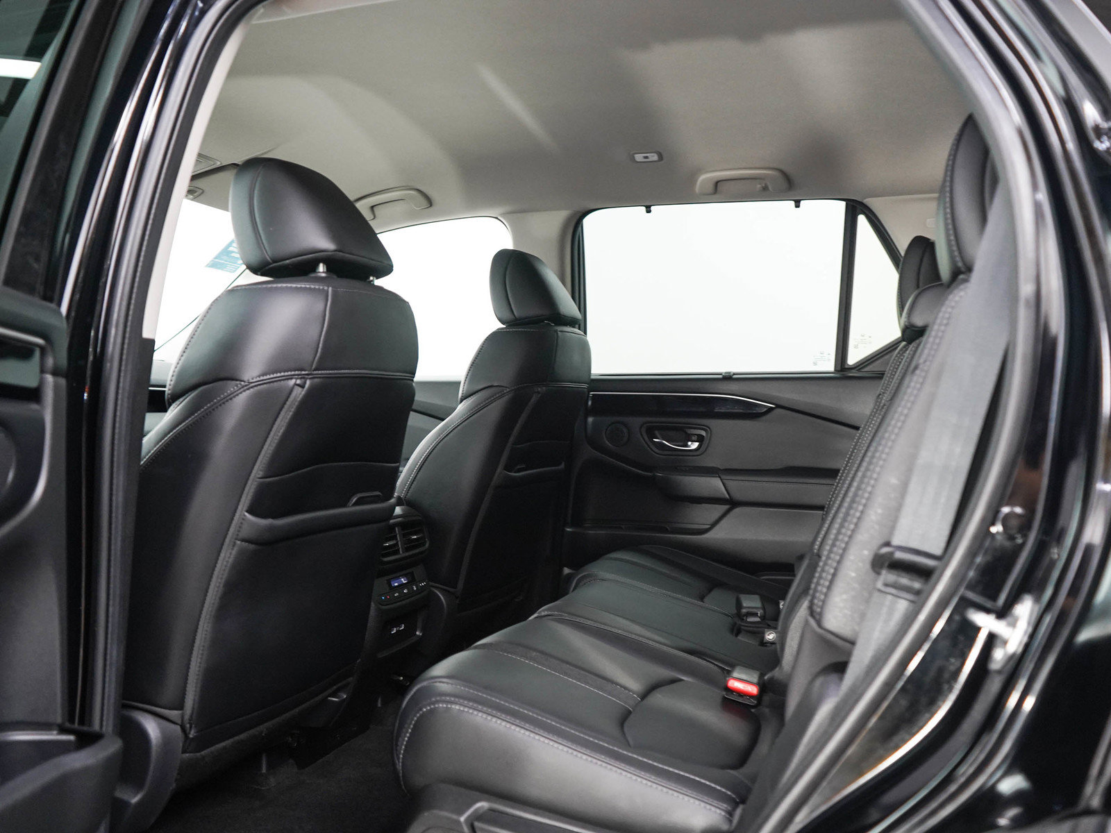 Used 2023 Honda Pilot EX-L image 19