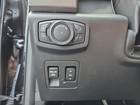 Used 2020 Ford F150 XLT w/ Equipment Group 302A Luxury AWD/4WD image 28