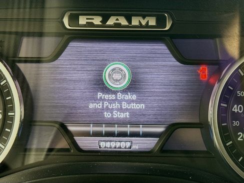 Used 2023 RAM 1500 Laramie AWD/4WD image 18
