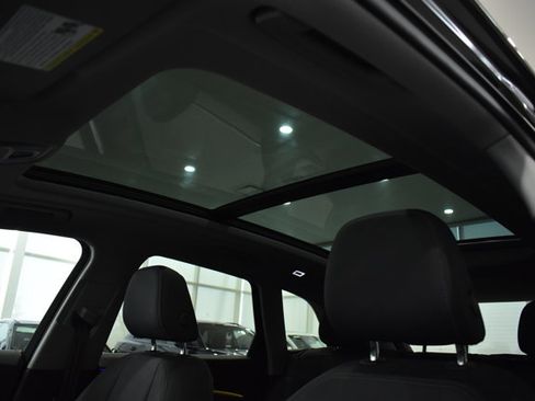 Used 2025 Audi Q5 Premium w/ Convenience Package image 25