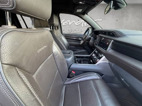 Used 2022 GMC Yukon XL Denali image 29