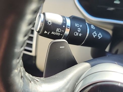 Used 2022 Land Rover Range Rover P525 Westminster Edition image 36