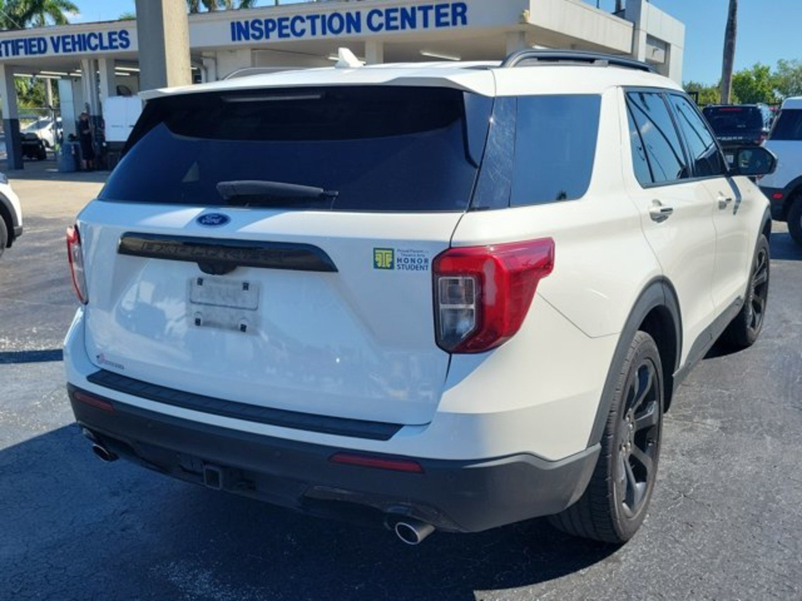Used 2022 Ford Explorer ST-Line w/ Class IV Trailer Tow Package RWD image 8