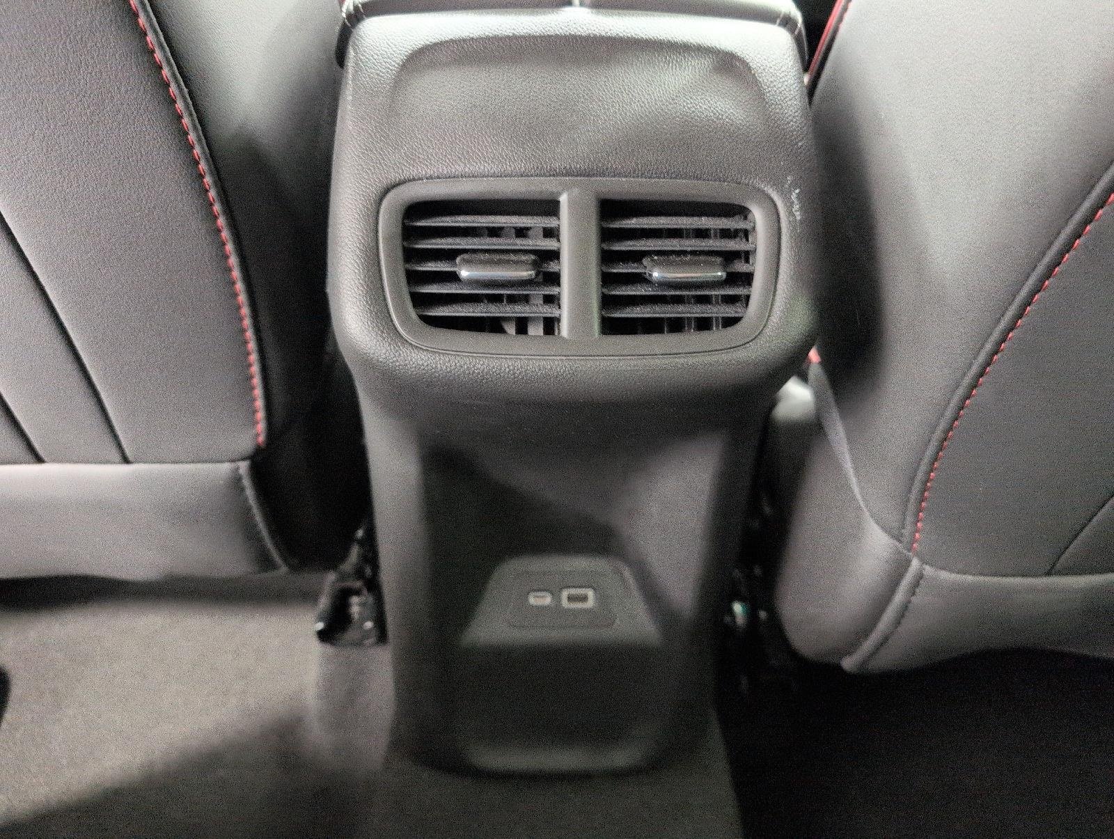 Used 2023 Buick Envision Essence w/ Sport Touring Package AWD/4WD image 22