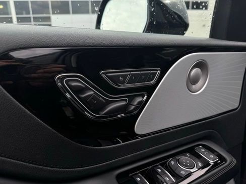 New 2026 Lincoln Aviator Reserve image 14