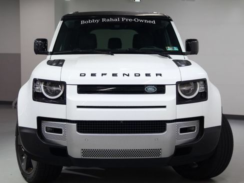 Used 2023 Land Rover Defender 110 S AWD/4WD image 2