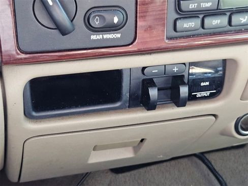 Used 2006 Ford F250 Lariat image 24