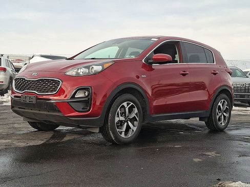 Certified 2022 Kia Sportage LX image 3