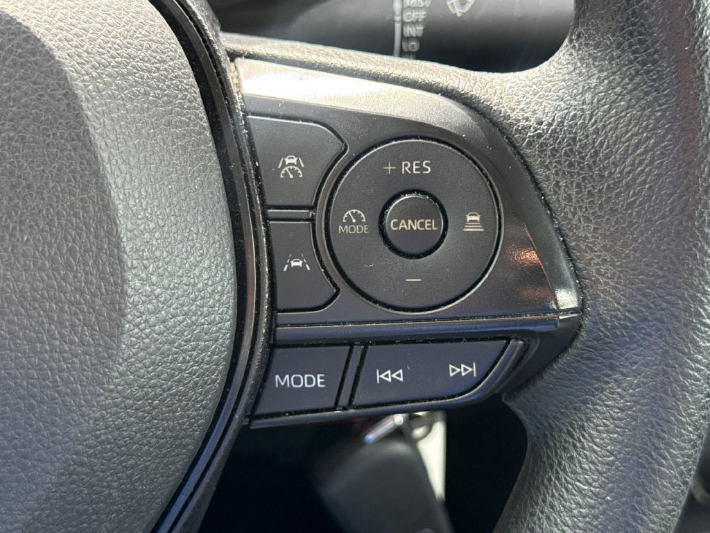 Used 2023 Toyota Corolla LE FWD image 29