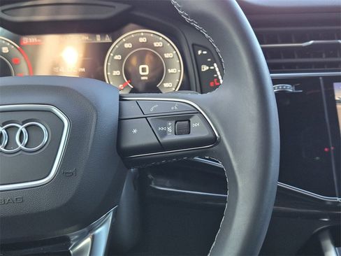 Used 2025 Audi Q7 3.0T Premium Plus image 29