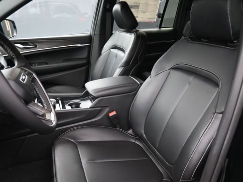 New 2026 Jeep Grand Cherokee Limited AWD/4WD image 33