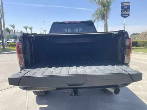 Used 2024 GMC Sierra 2500 AT4X AWD/4WD image 27