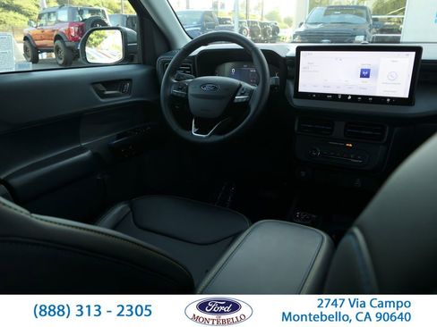 Used 2025 Ford Maverick Lobo image 26