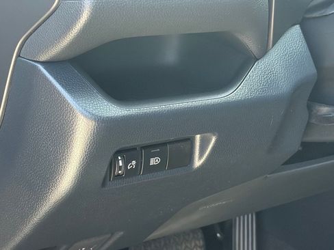 Used 2023 Toyota RAV4 LE FWD image 7