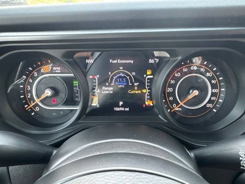 Used 2024 Jeep Wrangler Unlimited Rubicon 392 AWD/4WD image 14