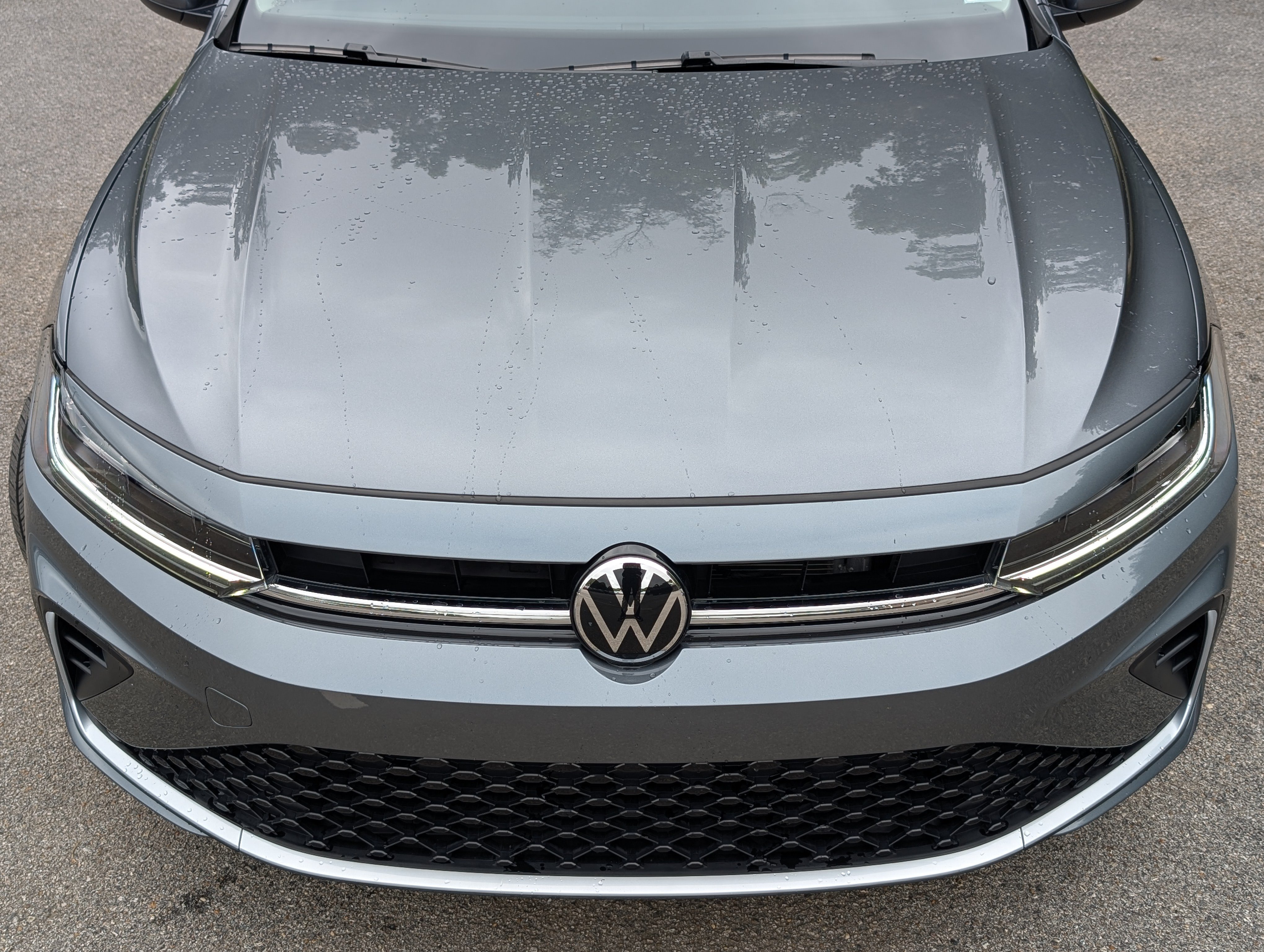 Used 2025 Volkswagen Jetta SE w/ Sunroof Package FWD image 12
