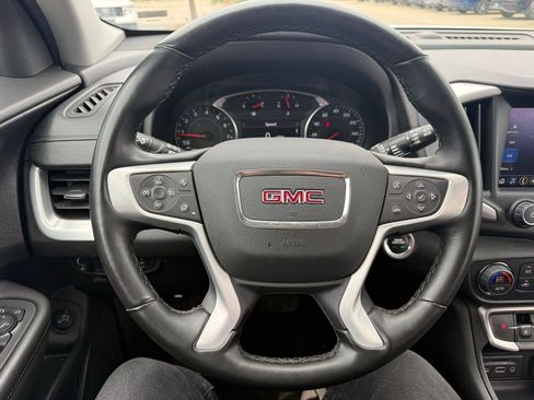Used 2024 GMC Terrain SLT AWD/4WD image 12