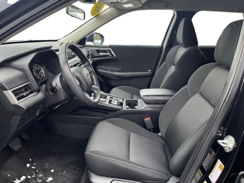 Used 2024 Mitsubishi Outlander ES image 10