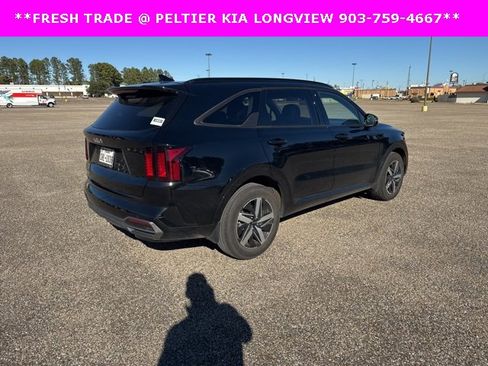 Certified 2023 Kia Sorento S w/ Panoramic Sunroof Package image 7