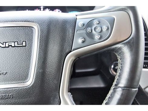 Used 2018 GMC Yukon Denali w/ Denali Ultimate Package RWD image 19