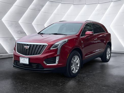 New 2026 Cadillac XT5 Luxury w/ LPO, Floor Liner Package AWD/4WD image 2