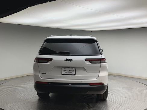 Used 2025 Jeep Grand Cherokee L Altitude AWD/4WD image 3
